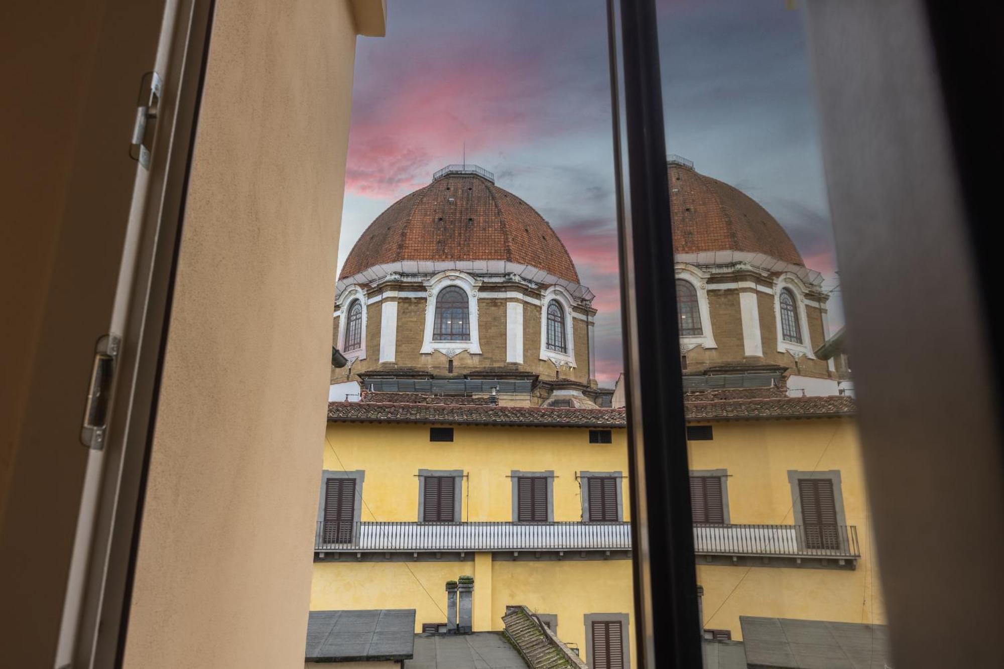 Globus Urban Hotel Florence Luaran gambar